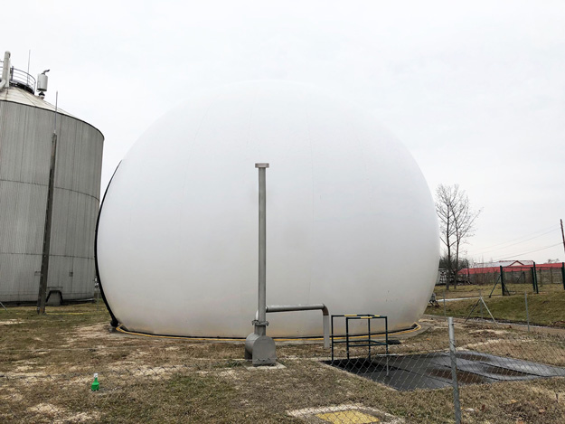 Gasspeicher 1000m³, Tausch Außenmembrane Mitbewerber